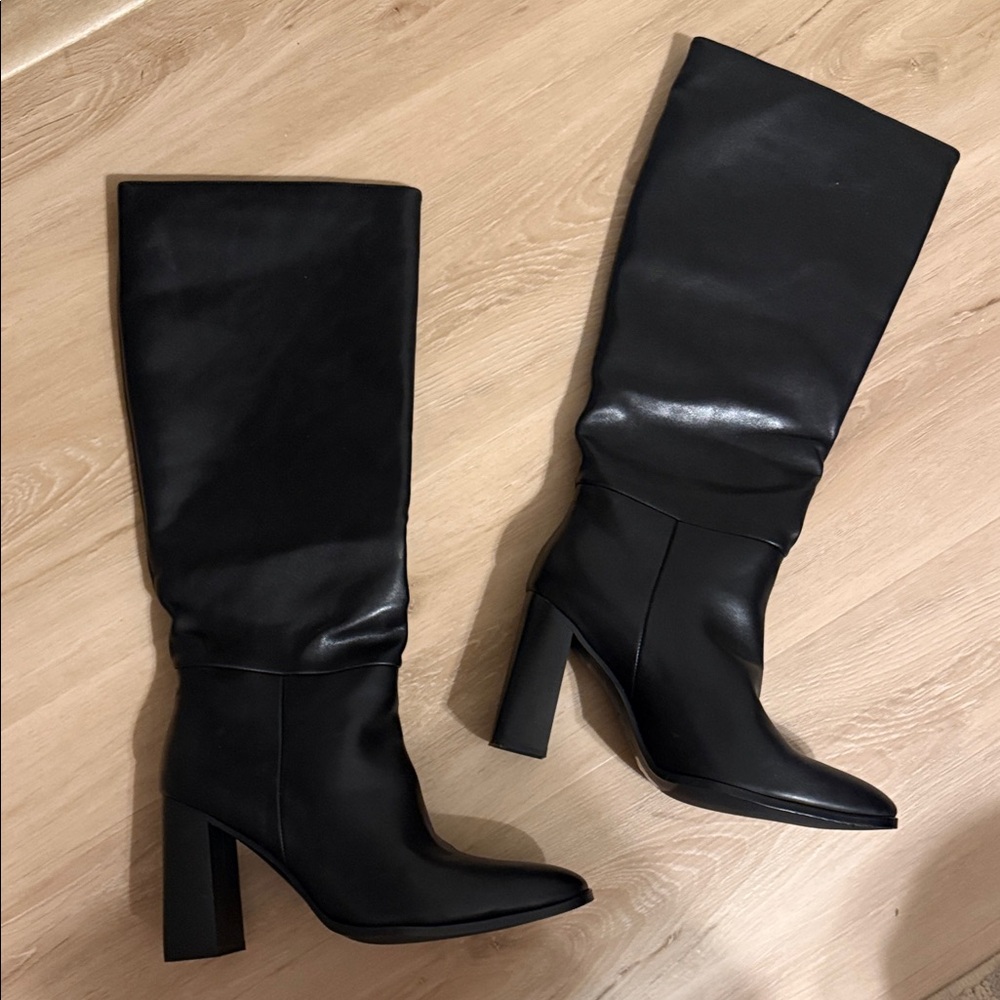 Elegant Black Heeled Boots